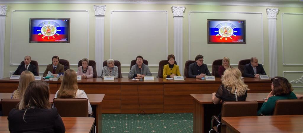  Представители Литературно-творческого объединения МИД РФ встретились со студентами университета